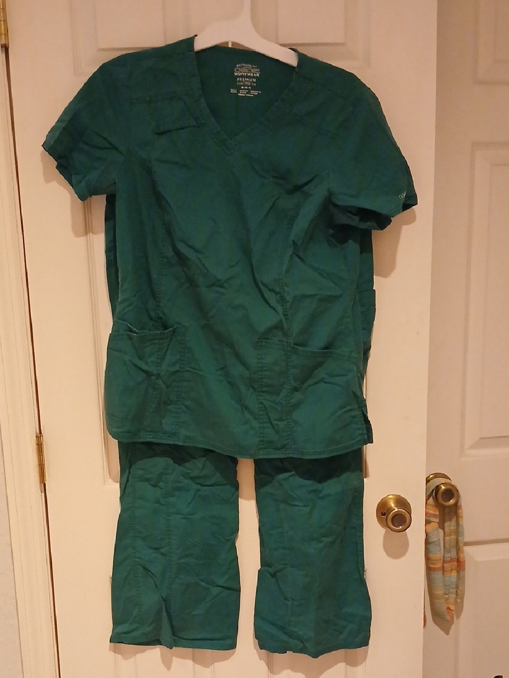 Cherokee HUNTER green V-Neck Scrub Top and Pants Set